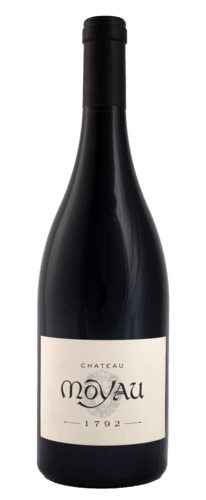Château Moyau 1792 - Vin Rouge d'Exception du Languedoc Bouteille de vin rouge Château Moyau 1792, étiquette crème avec emblème de lion et bouchon noir.